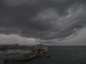 Penyebab Waspada Cuaca Ekstrem di Jatim, Ini Daerah yang Harus Waspada