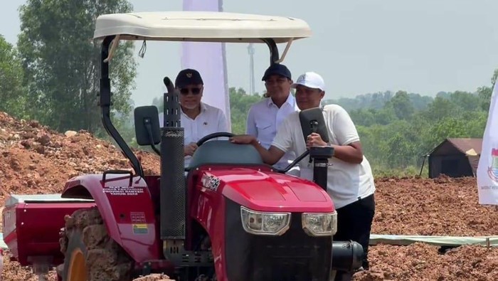 Foto: Menko Pangan Zulkifli Hasan, bersama Menhut Raja Juli Antoni (dok istimewa).
