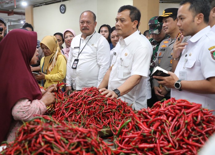 Gubernur Jawa Tengah (Jateng) Ahmad Luthfi menginginkan Kios JTAB ada di seluruh pasar di 35 kabupaten/kota di wilayahnya