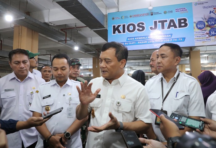 Gubernur Jawa Tengah (Jateng) Ahmad Luthfi menginginkan Kios JTAB ada di seluruh pasar di 35 kabupaten/kota di wilayahnya