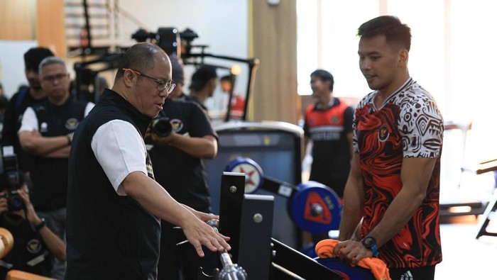 kepala pelatih gulat Indonesia Maurice Sihombing