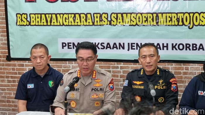 Identifikasi korban meninggal di Ponpes Al Khoziny Sidoarjo