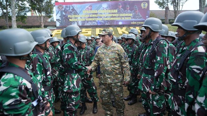 Ini Pesan Wamentrans Viva untuk 300 Peserta Latsarmil Transmigran