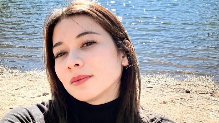 iris wullur iris wullur