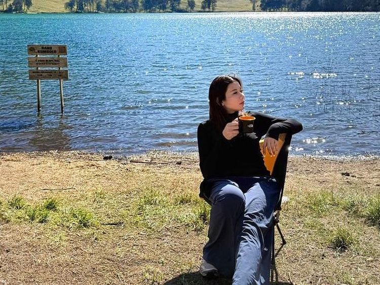 Me Time Iris Wullur: Kemah ke Ranu Kumbolo