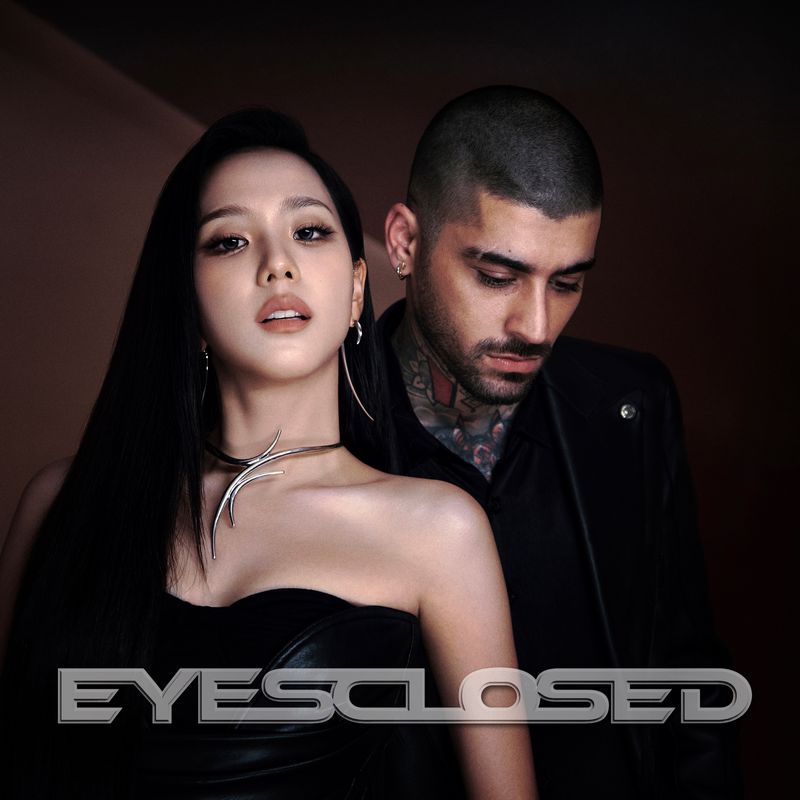 Jisoo BLACKPINK dan Zayn Malik Jisoo BLACKPINK dan Zayn Malik berkolaborasi lewat lagu 'Eyes Closed'.
