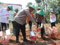 8.740 H Lahan di Tuban Akan Ditanami Jagung oleh Polisi