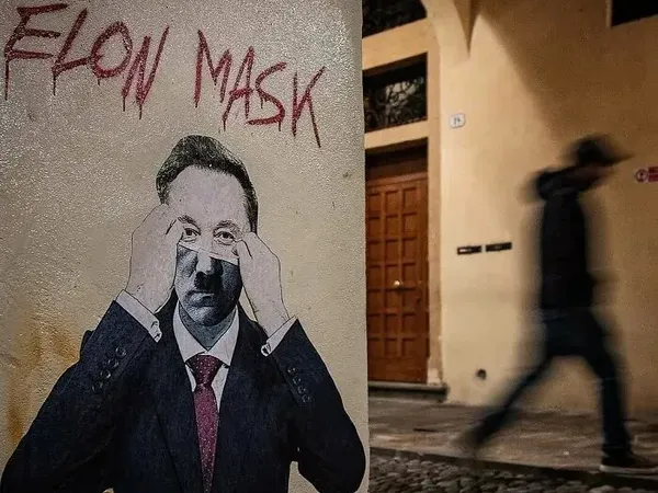 Street Art yang Jenius, Bukti Seni Tak Harus Ada di Galeri