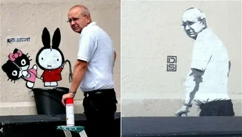 Grafiti Ds Bad Kitty dihapus, lalu orang yang menghapusnya dijadikan karya seni selanjutnya. Grafiti ini ada di Islington, London, Inggris. Foto: MarkRand via Bored Panda