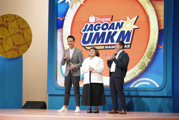Kompetisi Shopee Jagoan UMKM Naik Kelas resmi dimulai dengan penayangan dua episode perdana yang langsung menghadirkan gebrakan penuh emosi pada Minggu, 5 Oktober lalu.