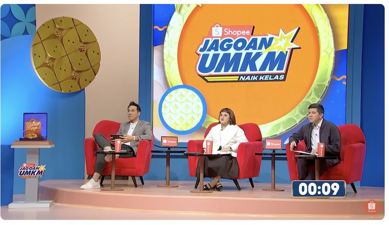 Kompetisi Shopee Jagoan UMKM Naik Kelas resmi dimulai dengan penayangan dua episode perdana yang langsung menghadirkan gebrakan penuh emosi pada Minggu, 5 Oktober lalu.