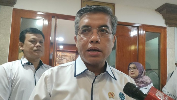 Menaker di DPR RI