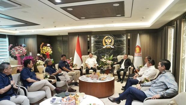 Mensesneg, Menkeu hingga Seskab rapat bareng Dasco di DPR. (Dok. Instagram Sekretariat Kabinet)