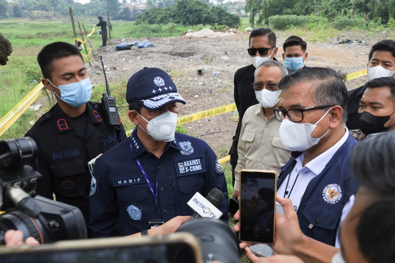 Menteri Lingkungan Hidup/Kepala Badan Pengendalian Lingkungan Hidup, Hanif Faisol Nurofiq terus melakukan upaya upaya terukur untuk menangani kejadian khusus cemaran radiasi Sesium-137 dikawasan Industri Modern Cikande Serang. (Dok. KLH/BPLH)