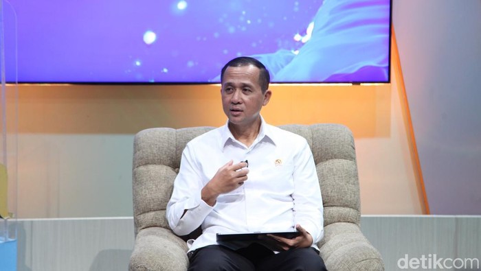 Menteri Transmigrasi Iftitah Sulaiman