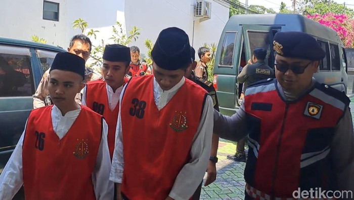 Terdakwa pembunuhan dan pemerkosaan siswi di Jombang