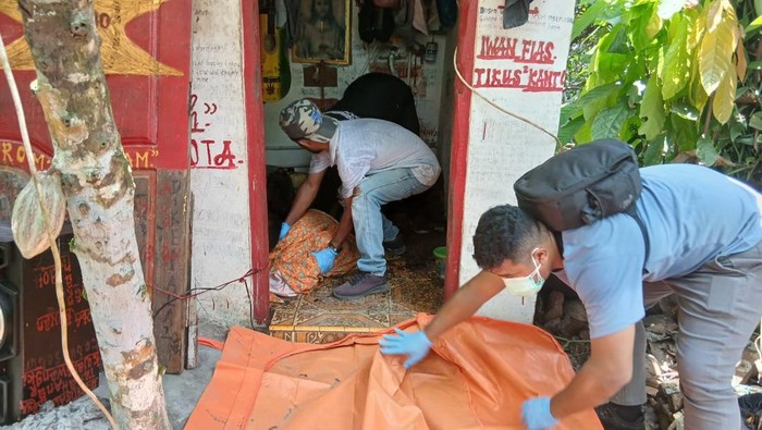 Penemuan mayat SN di Desa Bloro, Kecamatan Nita, Sikka, NTT, Selasa (7/10/2025).