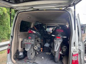 Mobil Ugal-ugalan di Tol Terlibat Curanmor-Tabrak Lari Dicegat TNI
