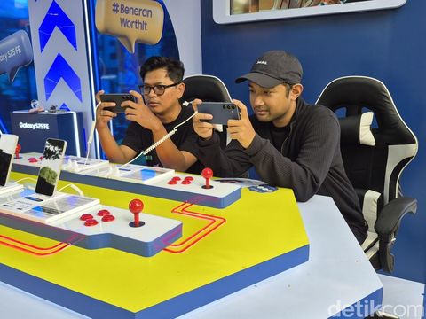 Samsung Galaxy Creator Land