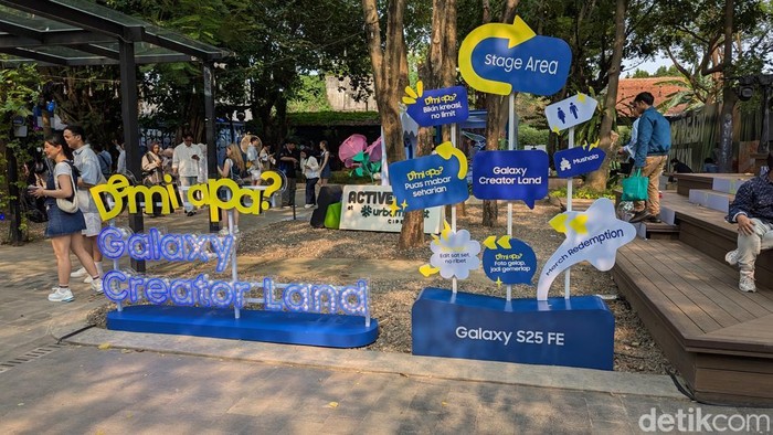 Samsung Galaxy Creator Land