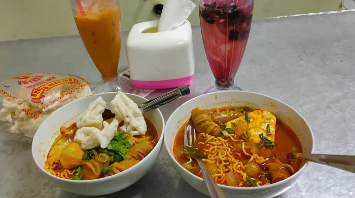Seblak topping melimpah di Jakarta