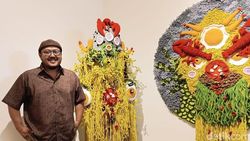 Mirip Kue! Lihat Karya Seni Rajutan Gak Biasa Ini di Dialogue Kemang