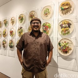 Cerita Awal Mula Mulyana Mang Moel Ngerajut hingga Diundang ke Mancanegara