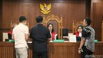 Warga Gugat Kementerian ESDM, Pertamina, dan Shell soal Kelangkaan BBM