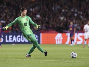 Szczesny Ogah Main di El Clasico