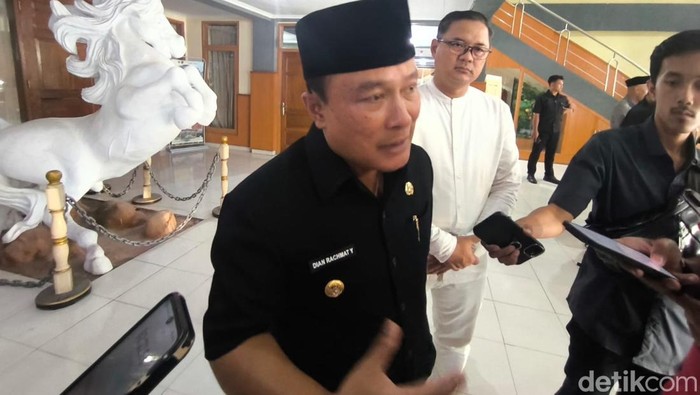 Bupati Kuningan Dian Rachmat Yanuar
