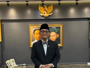 Kementerian Haji Punya Pakaian Sarung Lengkap, Wamen Ungkap Inspirasinya