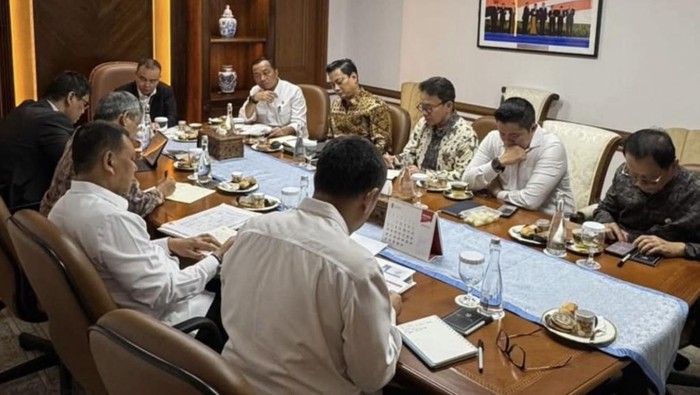 Dasco rapat bareng Menkeu Purbaya, Mensesneg Prasetyo Hadi, hingga Kepala PPATK Ivan