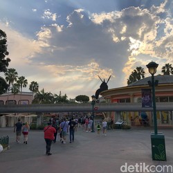 OMG! Haunted Mansion Disneyland Makan Korban