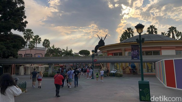Disneyland Disneyland Park.