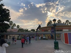 OMG! Haunted Mansion Disneyland Makan Korban