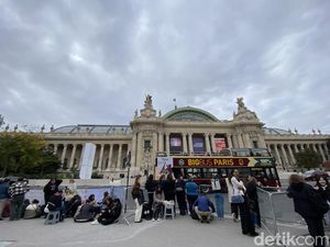 Foto: Melihat dan Merasakan Euforia Paris Fashion Week Lebih Dekat