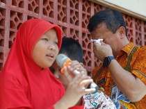 Momen Gubernur Ahmad Luthfi Nangis Dengar Puisi Siswi SLBN Wonogiri