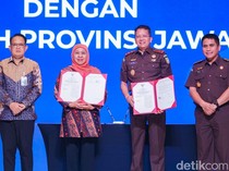 Khofifah-Kajati Teken Nota Kesepakatan RJ Atasi Persoalan Sosial