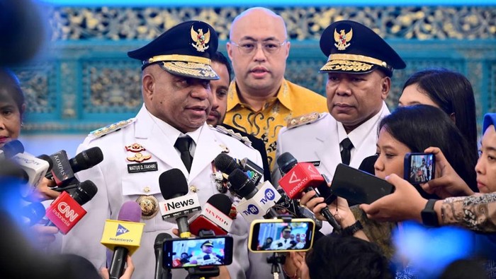 Gubernur Papua Mathius Fakhiri (Muchlis Jr - Biro Pers Sekretariat Presiden)