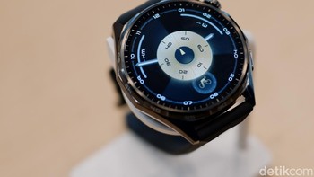 Huawei Watch GT 6 Series dirancang sebagai smartwatch serbaguna, mampu bertransisi dari olahraga profesional ke acara formal. Menggunakan material titanium alloy, sapphire glass, dan nanocrystal ceramic dengan lapisan ultra-hard metallic coating, smartwatch ini menawarkan ketahanan maksimum sekaligus tampilan elegan.Foto: Adi Fida Rahman/detikINET