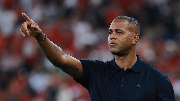 Soccer Football - FIFA World Cup - AFC Qualifiers - Group B - Indonesia v Saudi Arabia - King Abdullah Sports City, Jeddah, Saudi Arabia - October 8, 2025 Indonesia coach Patrick Kluivert reacts REUTERS/Stringer