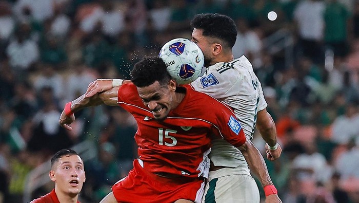 Soccer Football - FIFA World Cup - AFC Qualifiers - Group B - Indonesia v Saudi Arabia - King Abdullah Sports City, Jeddah, Saudi Arabia - October 8, 2025 Indonesias Ricky Kambuaya in action REUTERS/Stringer