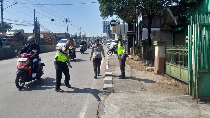 Kecelakaan melibatkan remaja di Desa Langensari, Kecamatan Ungaran Barat, Kabupaten Semarang, Kota Semarang, Kamis (9/10/2025).