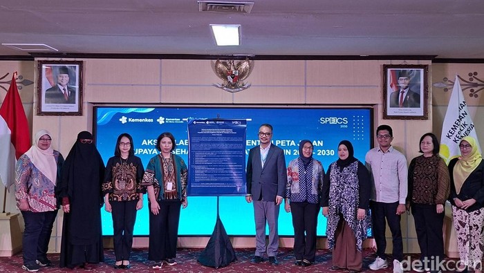 Kemenkes RI, RS Cicendo Bandung dan WHO menyepakati kerjasama SPECS 2030 untuk mempermudah akses kacamata untuk penderita gangguan refraksi mata di Indonesia