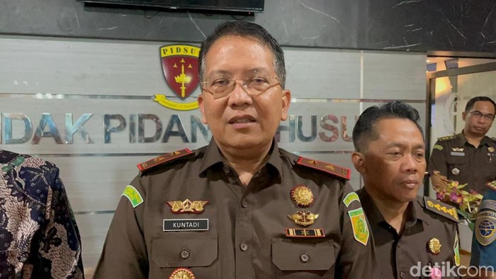Kepala Kejati Jatim Kuntadi