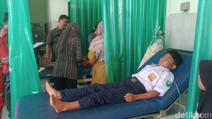 Kondisi suasana terbaru di Puskesmas Wedi diduga keracunan MBG.
