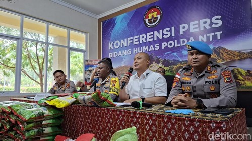 Konferensi pers di Mapolda NTT, Kamis (9/10/2025).