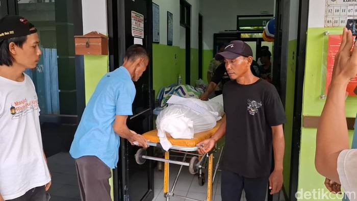 Korban kecelakaan maut di Subang diserahkan ke pihak keluarga..