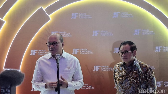 Menteri Investasi dan Hilirisasi/Badan Koordinasi Penanaman Modal (BKPM) Rosan Perkasa Roeslani dan Gubernur DKI Jakarta Pramono Anung (B Belia/detikcom)