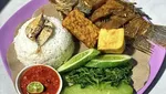 10 Nasi Tempong di Jakarta yang Sambalnya Pedas Menyengat